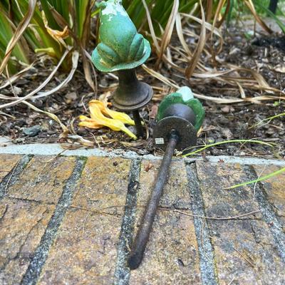 Hosley Potteries & Other Pond Friends Yard Art (G-RG)