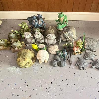 Hosley Potteries & Other Pond Friends Yard Art (G-RG)