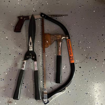 Yard Tools With Stand & More (G-MG)