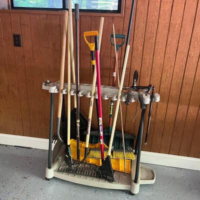Yard Tools With Stand & More (G-MG)