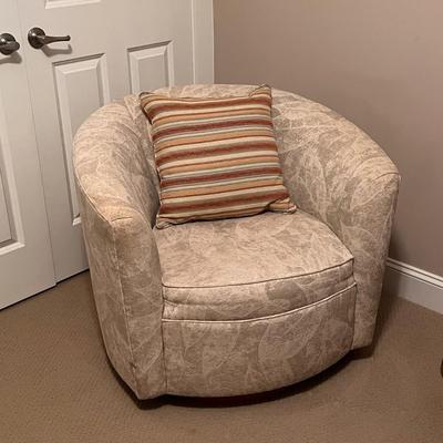Swivel Chair w/ Wooden Base (GB2-DZ)