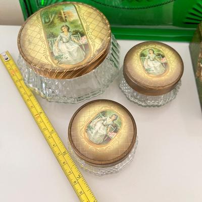 6 Piece Vintage Vanity Decorative Lot