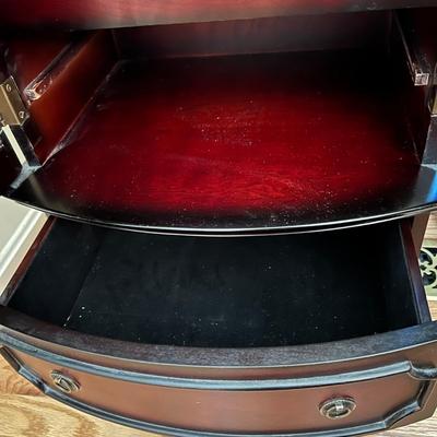 Standing Jewelry Armoire