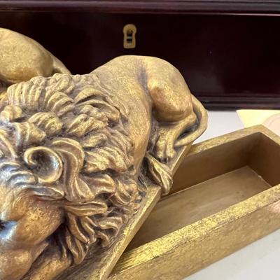 Vintage Contemp. Decorative Lot - Bombay Co., Brass, Wall Sconces etc.