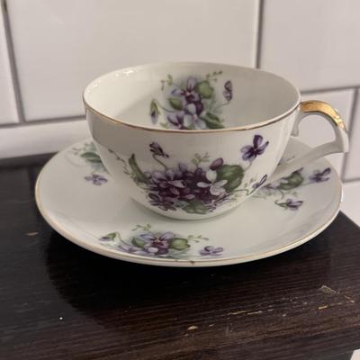Bone China Cups and Saucer Sets (shelf not included)