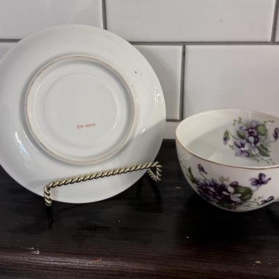Bone China Cups and Saucer Sets (shelf not included)