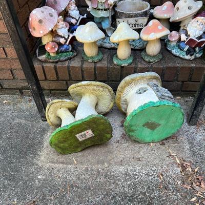 Toadstools & Gnome Statues Plus Planters (G-RG)