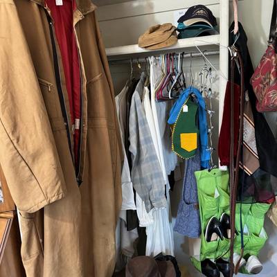 Men’s & Womens Clothing