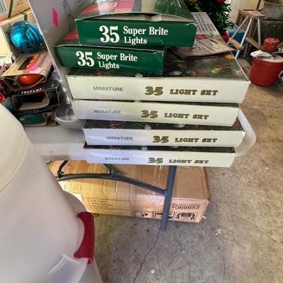 Miscellaneous Christmas Decor