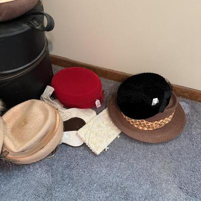 Women’s Vintage Hats