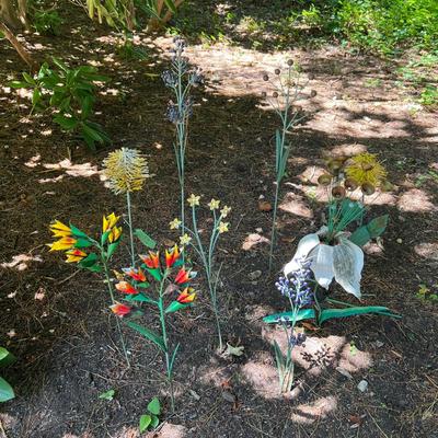 Wind Spinners, Decorative Yard Art Stakes & More (G-RG)