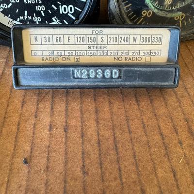 Gauges and flight guide