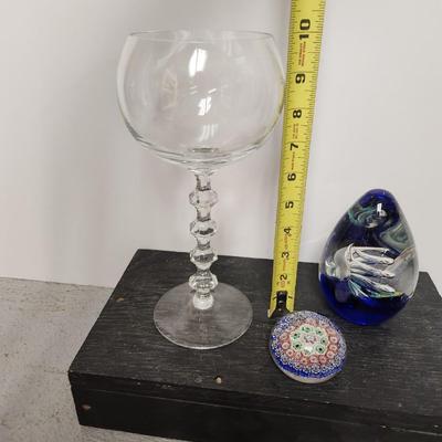 Pair of paperweights and a stemmed rosebowl