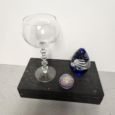 Pair of paperweights and a stemmed rosebowl