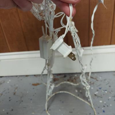 Holiday Yard Decor (G-BBL)