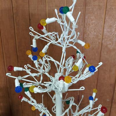 Christmas Trees, Topiaries and Outdoor Trees (G-BBL)