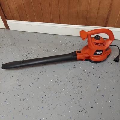 Black and Decker Leaf Blower and More Gardening Supplies (G-BBL)