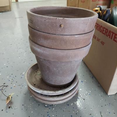 Black and Decker Leaf Blower and More Gardening Supplies (G-BBL)