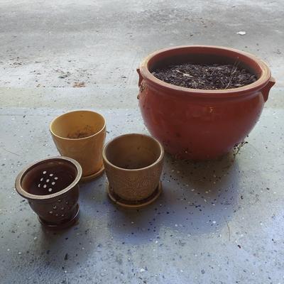 Four Ceramic Plant Pots (G-BBL)