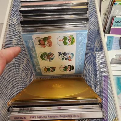 Metal basket of embroidery disks