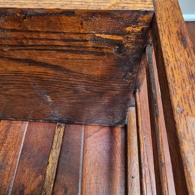 Vintage Oak Display Stand (DR-JS)