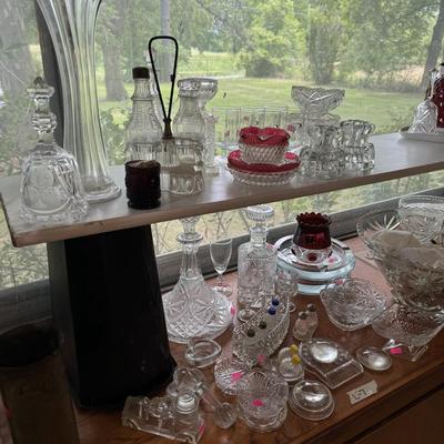 Glass party ware