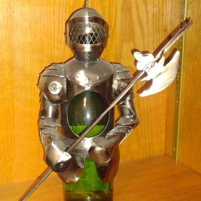 Metal Knight Design Wine Bottle Cover