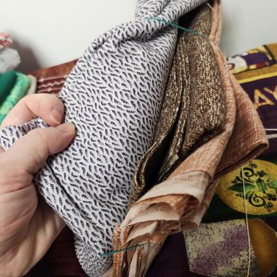 Fabric bundle lot #2 - holiday