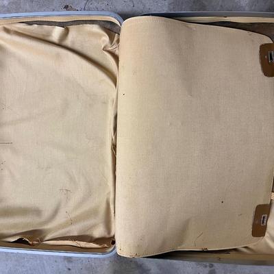 Vintage Lockable Hardsided Samsonite Silhouette Suitcase