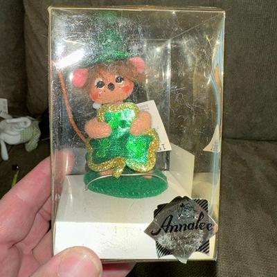 61 ANNALEE ST. PATRICKS DAY DOLLS SHAMROCK STEIN