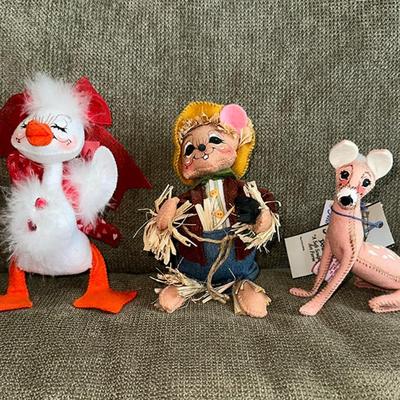 62 ANNALEE DOLLS VALENTINE DUCK SCARECROW BABY DEER FAWN