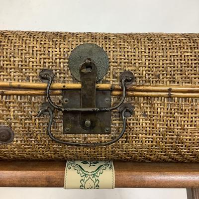 1168 Vintage Wicker Suitcase with Luggage Stand