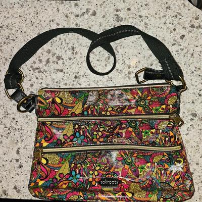 Designer Purse Sakroots Floral Design Excellent Condition