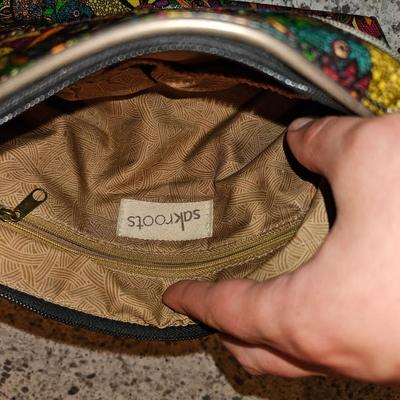 Designer Purse Sakroots Floral Design Excellent Condition