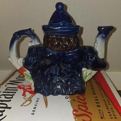 Jane Hollant Figural Art Mug and Tea Pot Set RARE