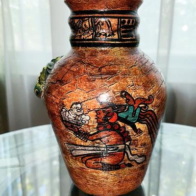 68 MEXICAN WIND GOD & LIZARD VASE ARTIST SIGNED 8"