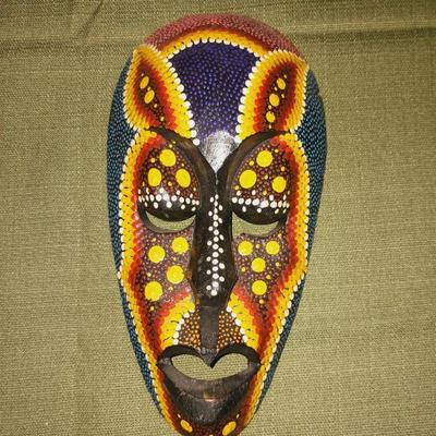 COLORFUL AFRICAN MASK