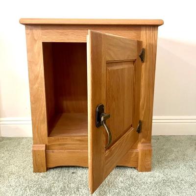 Oak Wood Chest Nightstand