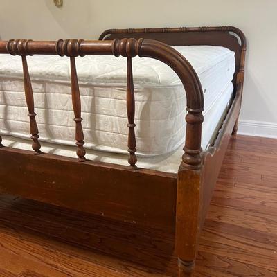 Antique Full Size Bed