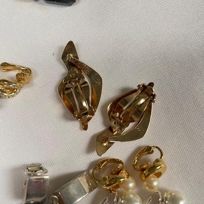 Pins, Pendants & Clip Earrings w/ Dior & 14K (ST-SS)
