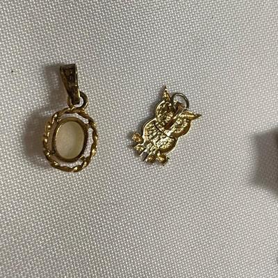 Pins, Pendants & Clip Earrings w/ Dior & 14K (ST-SS)