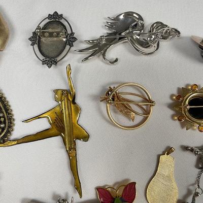 Butterfly Hat Pin w/ Unique & Traditional Brooches, incl. 925 (ST-SS)