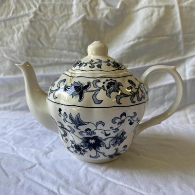 Nikko 'Double Phoenix' Teapot and Four Mugs (G-TF)
