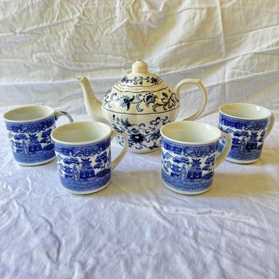 Nikko 'Double Phoenix' Teapot and Four Mugs (G-TF)