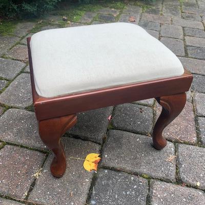 The Bombay Company Tilt Table & Stool (G-TF)