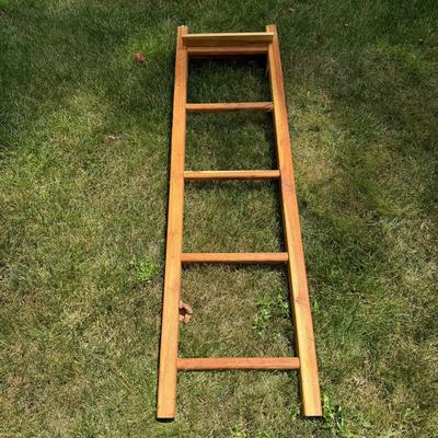Towel Ladder and Shower Chair by Frontgate (G-TF)