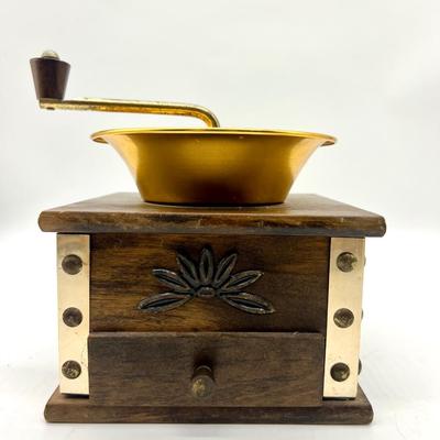 Vintage Large Gail Craft Wood & Brass Manual Hand Crank Coffee Spice Grinder