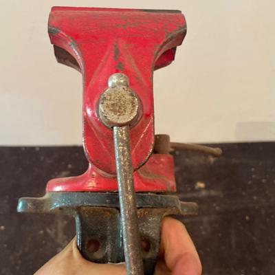 Small Vise