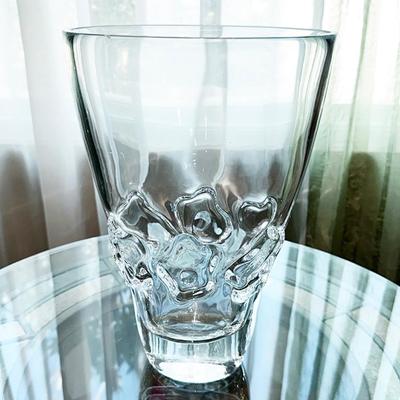 76 TALL GLASS VASE FOR LONG STEM ROSES 12"