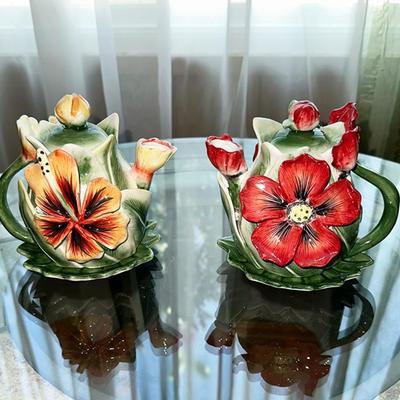 82 FITZ & FLOYD 2 TEAPOTS FOREVER IN BLOOM